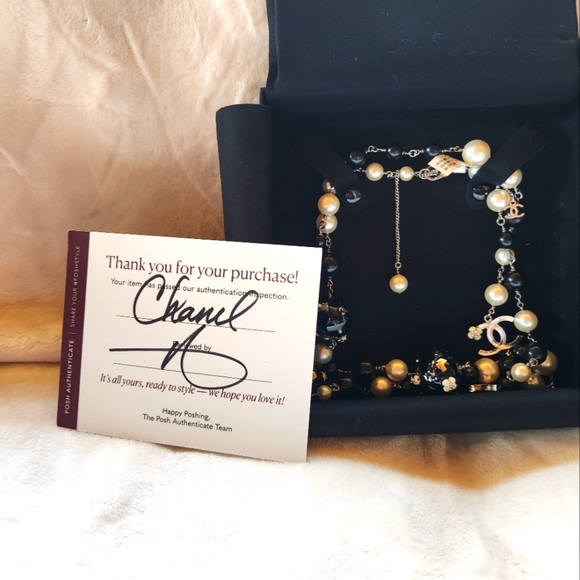 Chanel Pearl And Silver Necklace - Picture 8 of 9